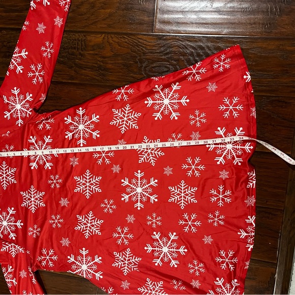 Red Snowflake Dress - Picture 7 of 7